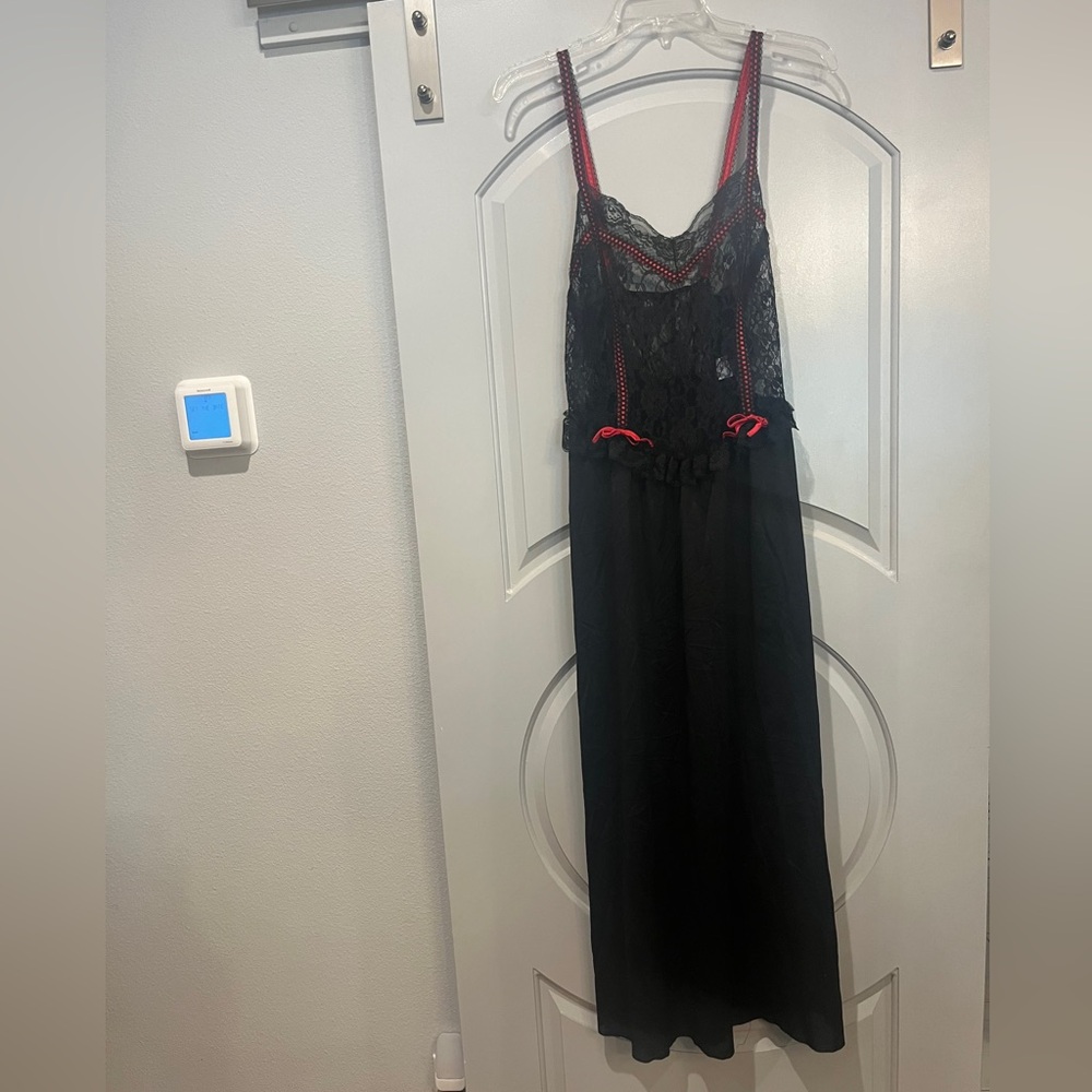 Vintage Black lace and satin nightgown with Red ribbon Details. So vampy!
